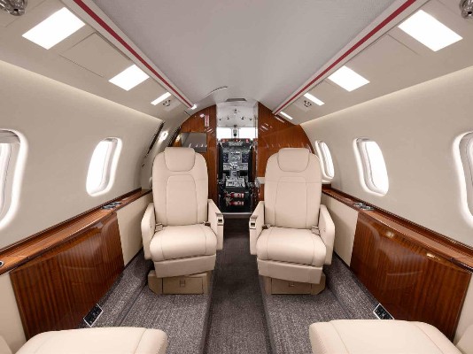 2013 Learjet 60 — photo 4