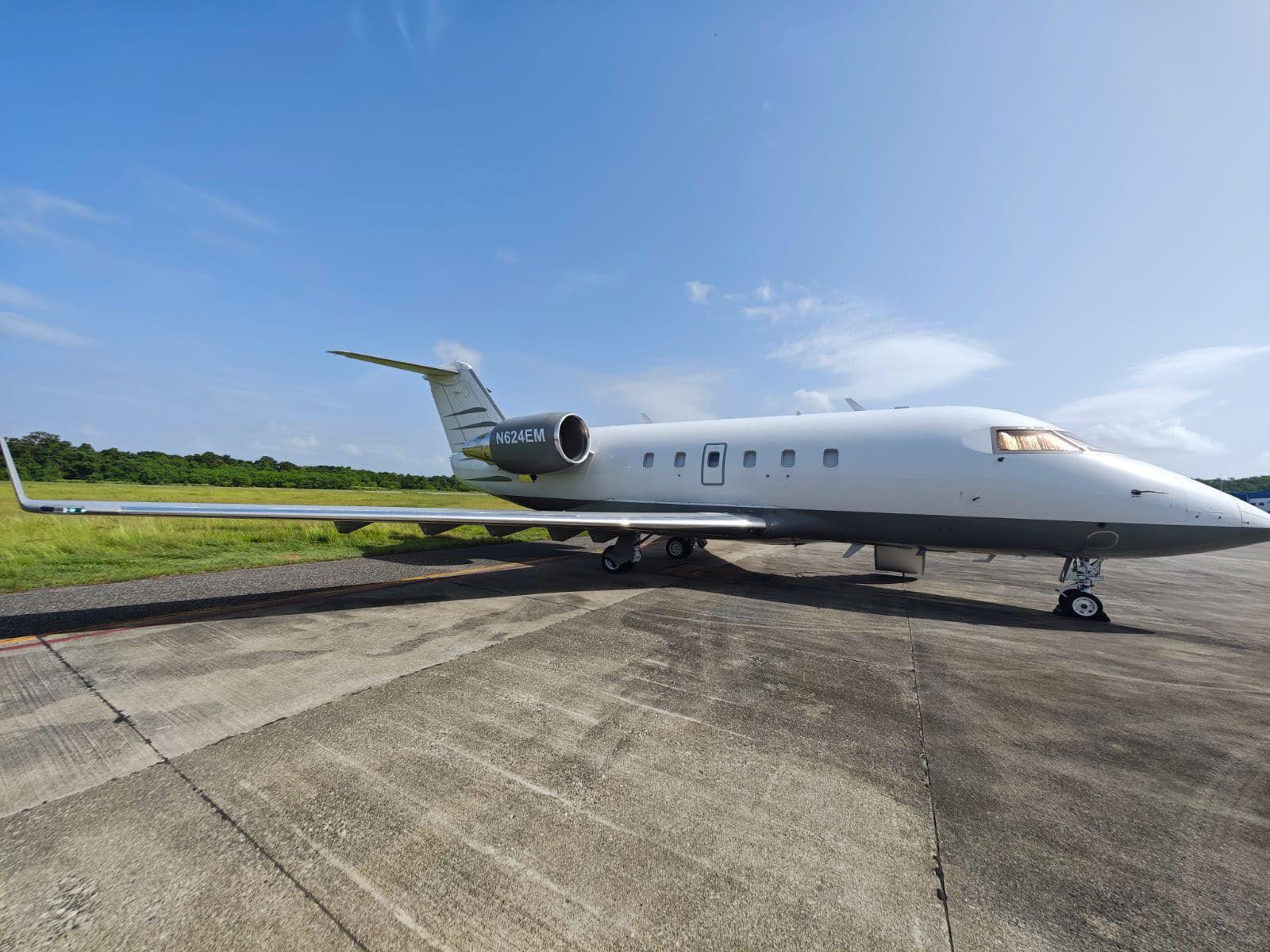 1985 Bombardier Challenger 601-3A — photo 2