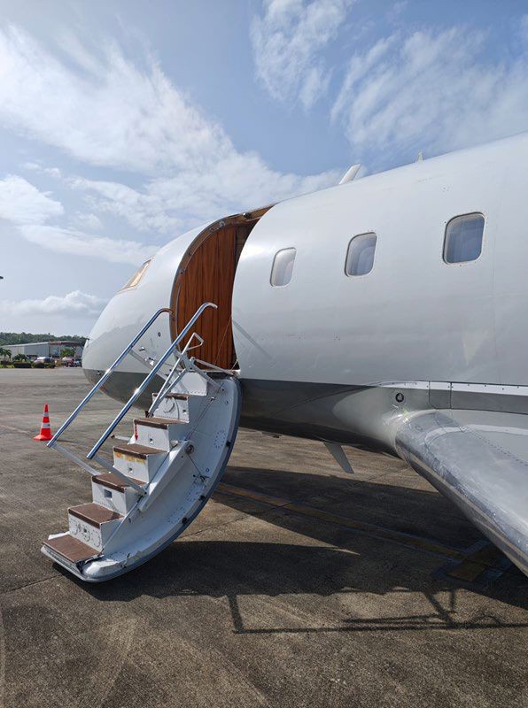 1985 Bombardier Challenger 601-3A — photo 4