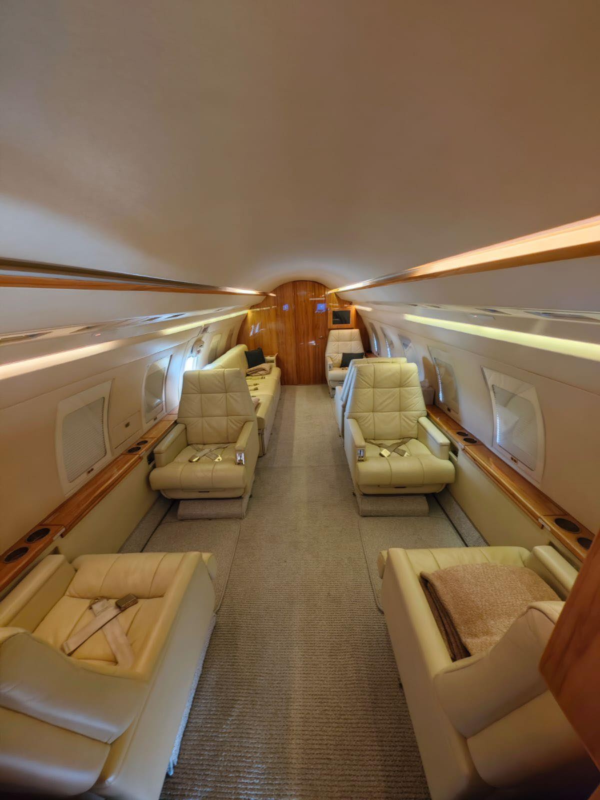 1985 Bombardier Challenger 601-3A — photo 5