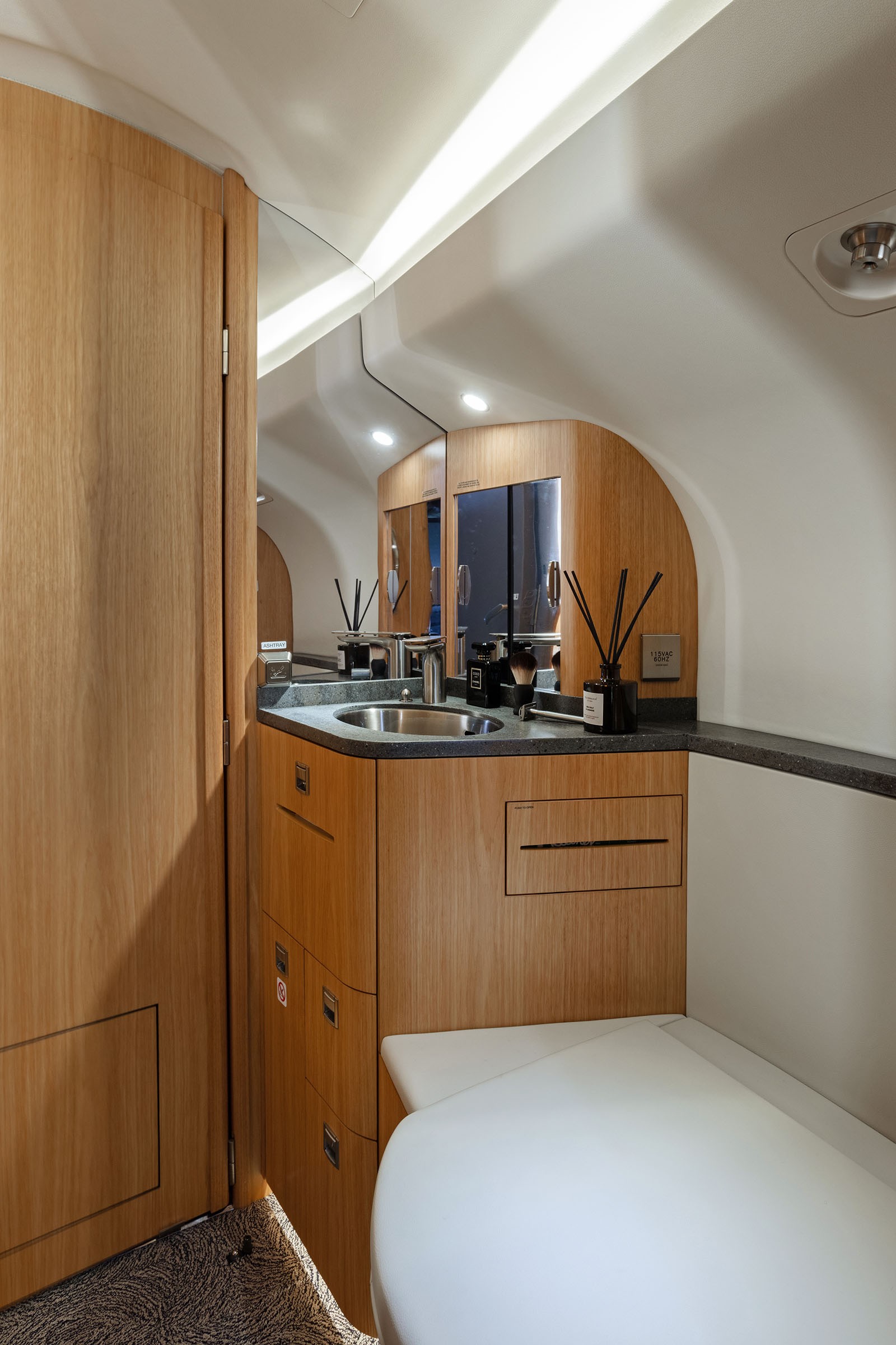 2022 Falcon 7X — photo 5