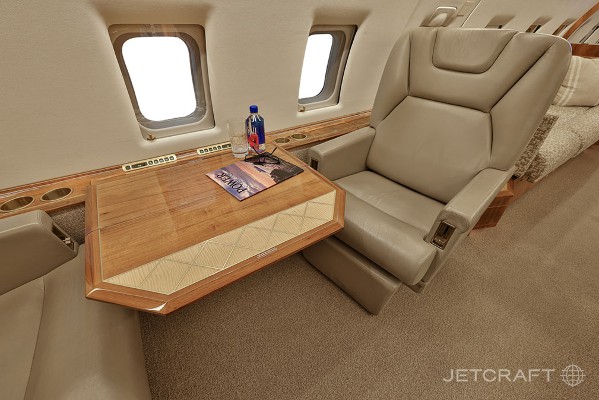 2000 Bombardier Challenger 604 — photo 4