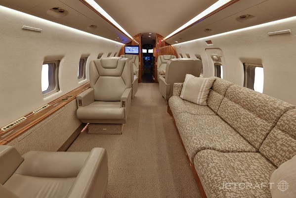 2000 Bombardier Challenger 604 — photo 5