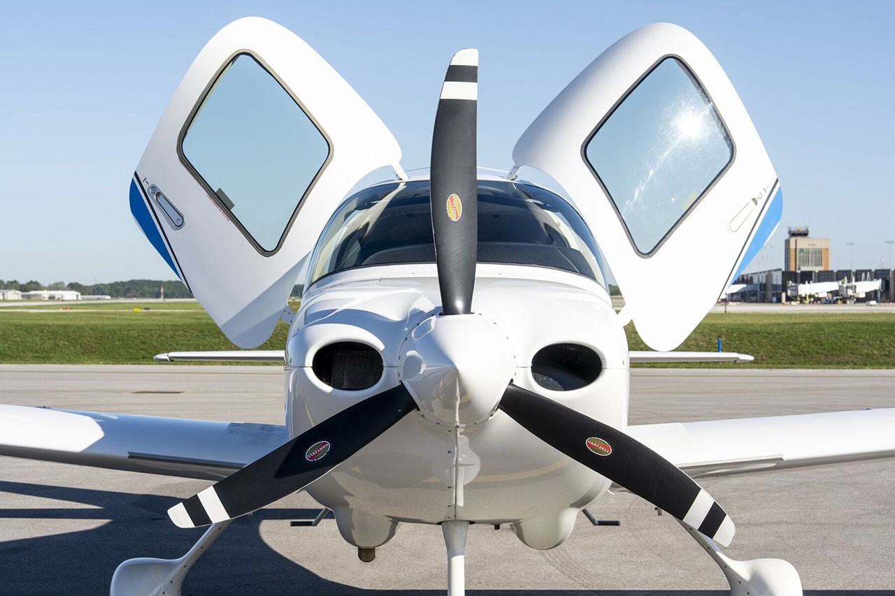 2020 Cirrus SR20 — photo 3