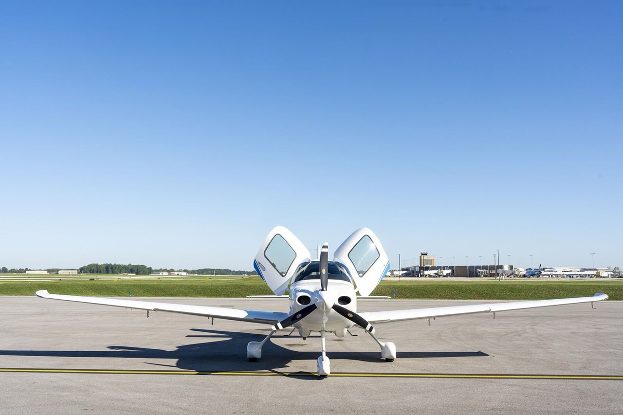 2020 Cirrus SR20 — photo 4