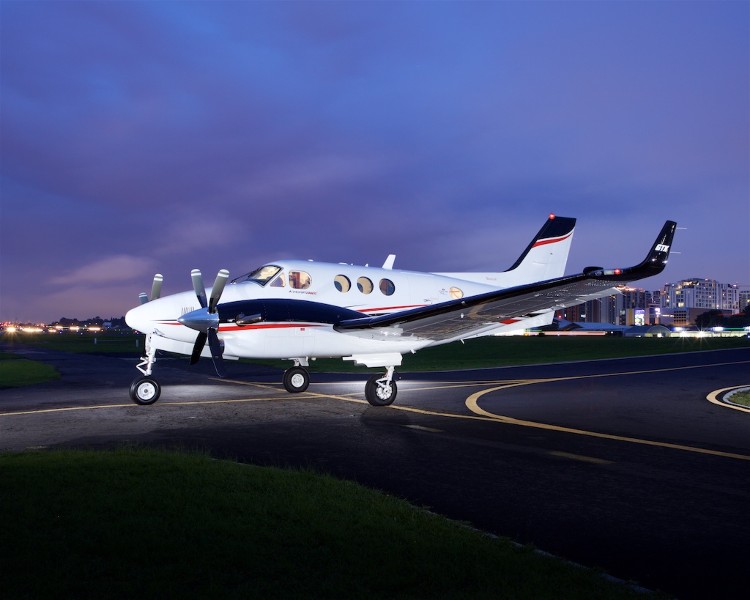 2014 Beech King Air C90GT x, photo 1