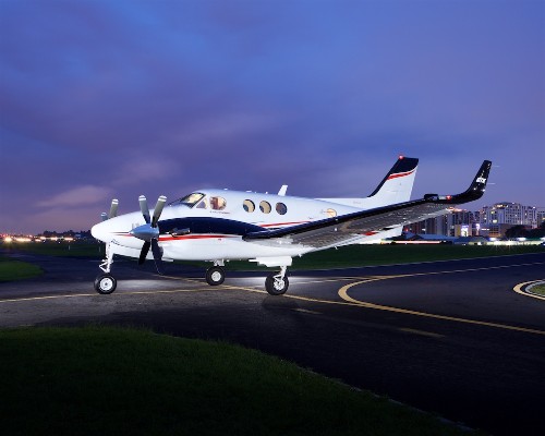 2014 Beech King Air C90GT — photo 1