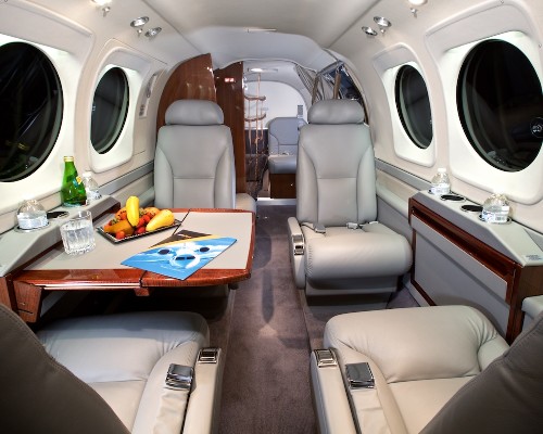 2014 Beech King Air C90GT — photo 3