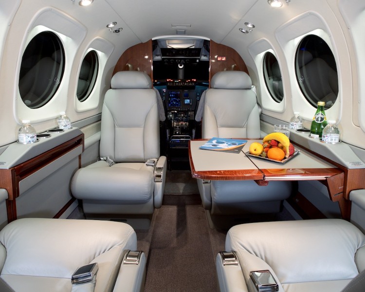 2014 Beech King Air C90GT x, photo 4