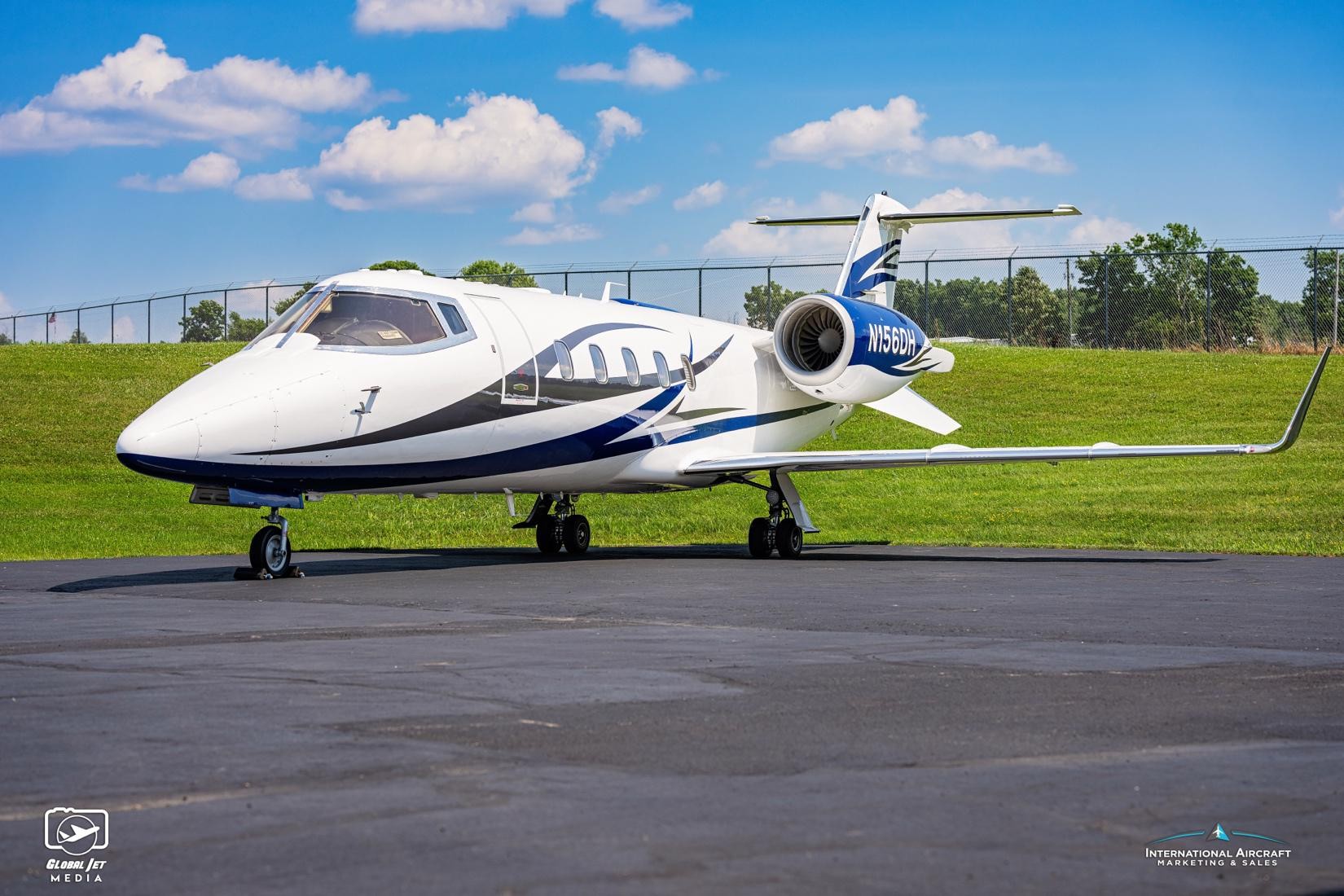 1996 Learjet 60 — photo 2
