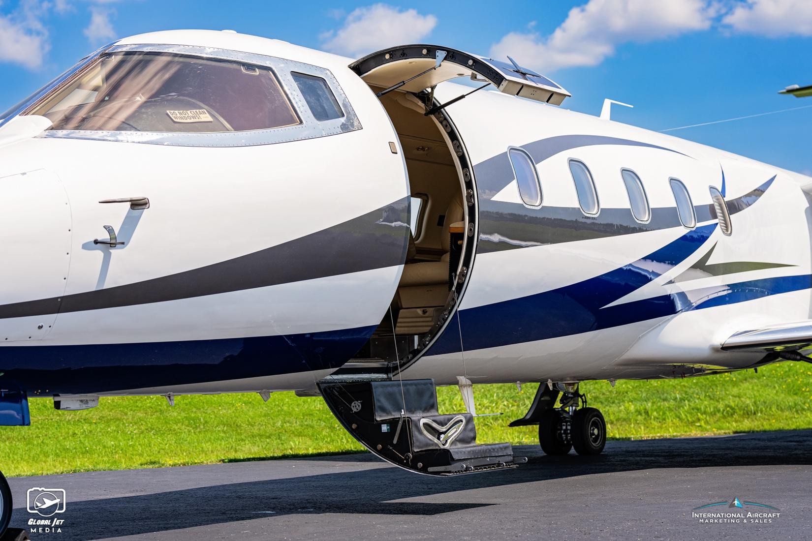 1996 Learjet 60 — photo 3