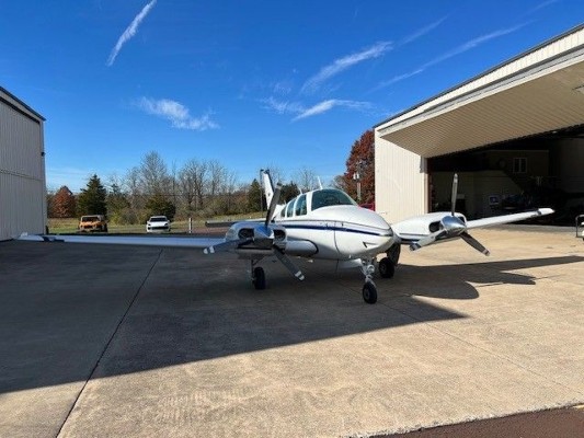 1978 Beech Baron B55 — photo 3