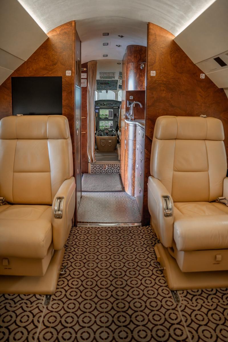 2011 Falcon 900EX — photo 5