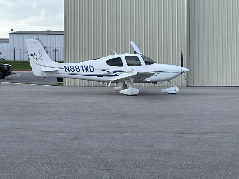 2004 Cirrus SR22-G2, photo 3