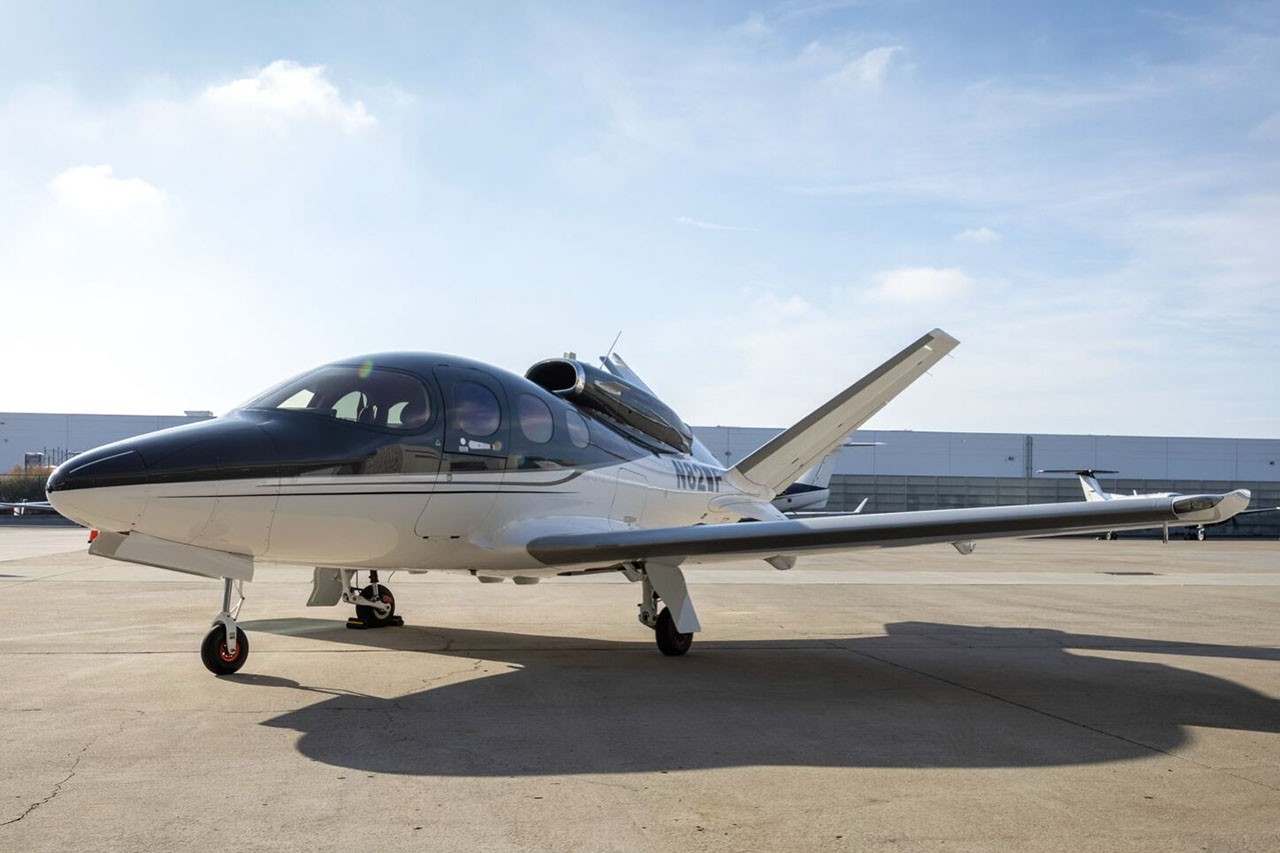 2016 Cirrus Vision SF50 — photo 2