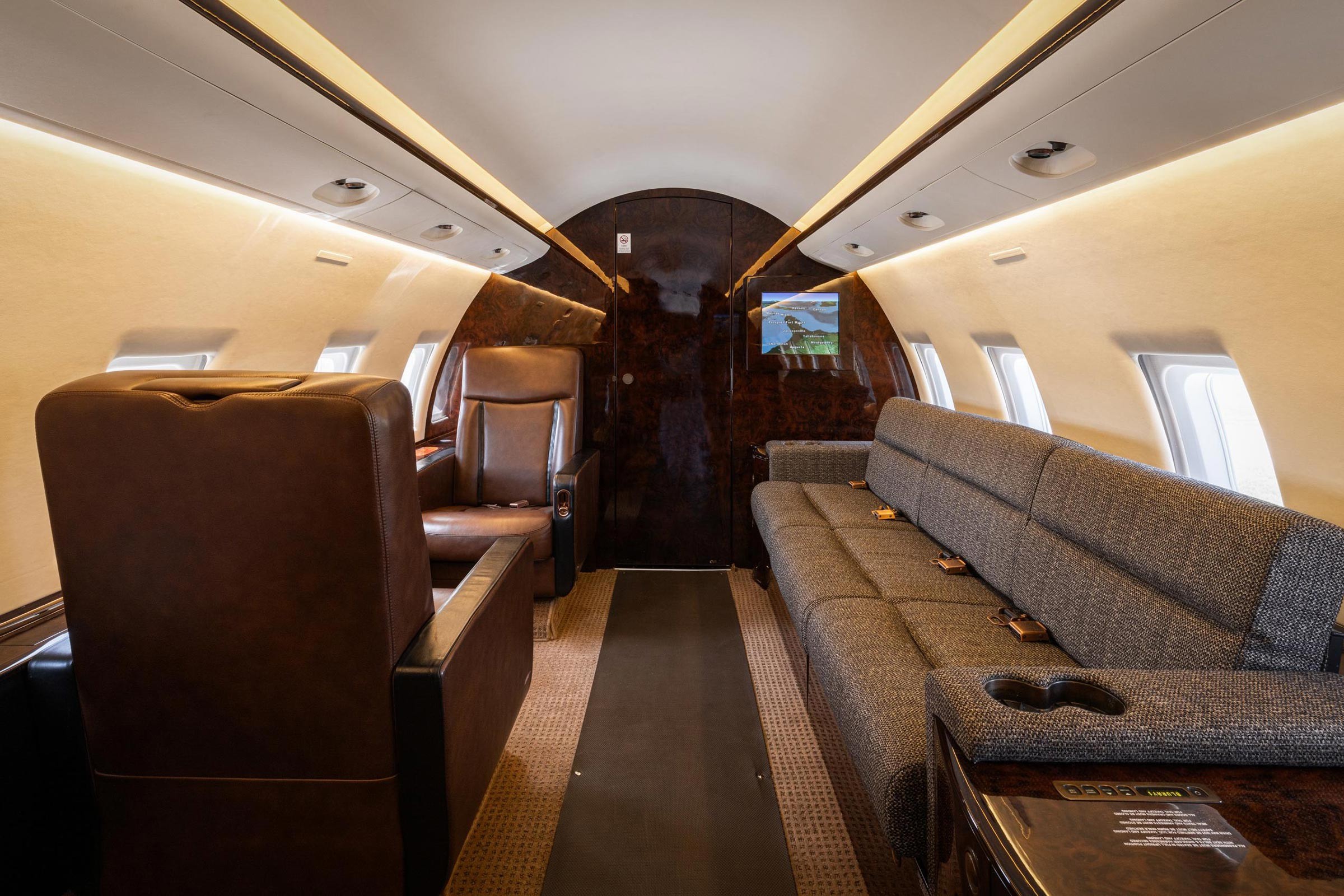 2005 BOMBARDIER CHALLENGER 604 3