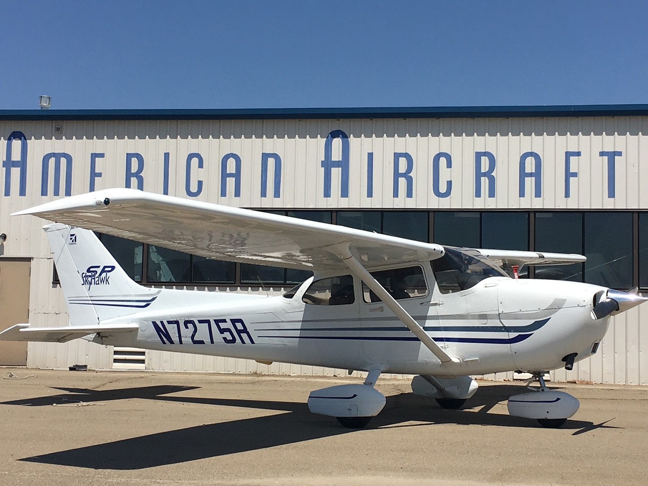 1999 Cessna 172S — photo 1