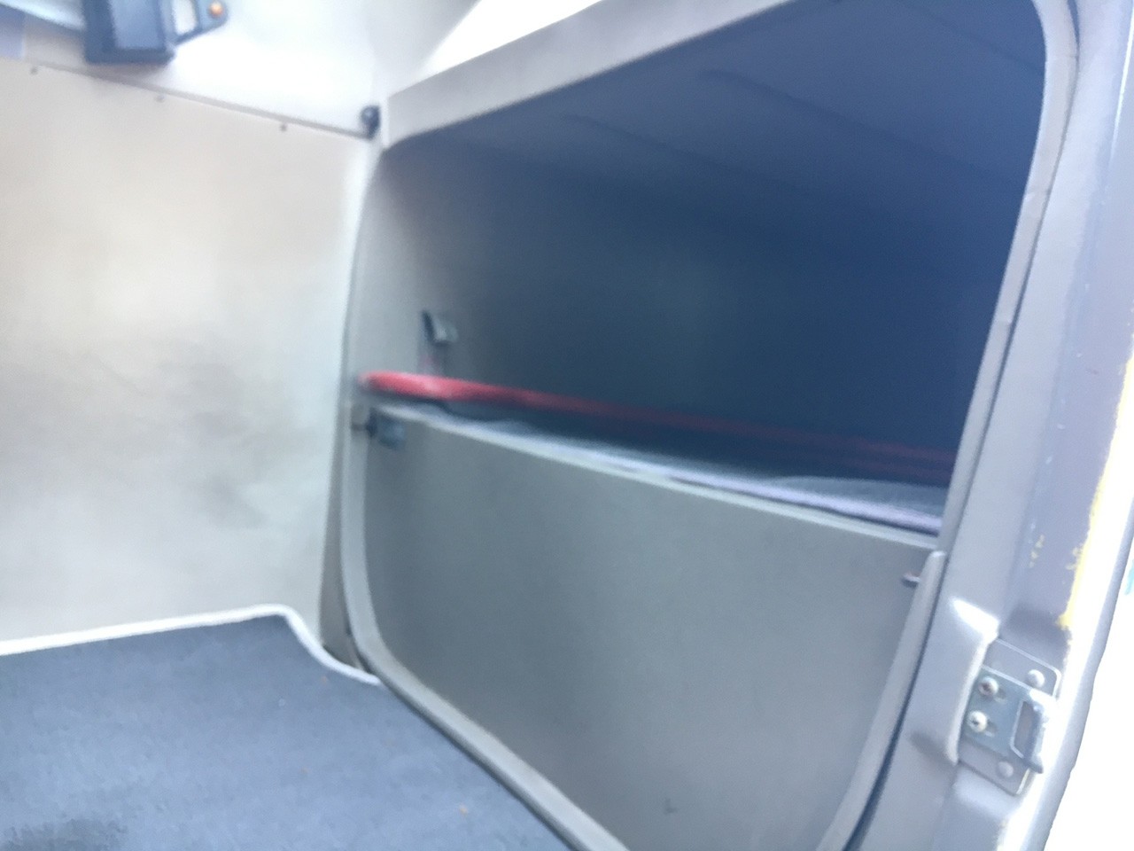 1999 Cessna 172S — photo 5