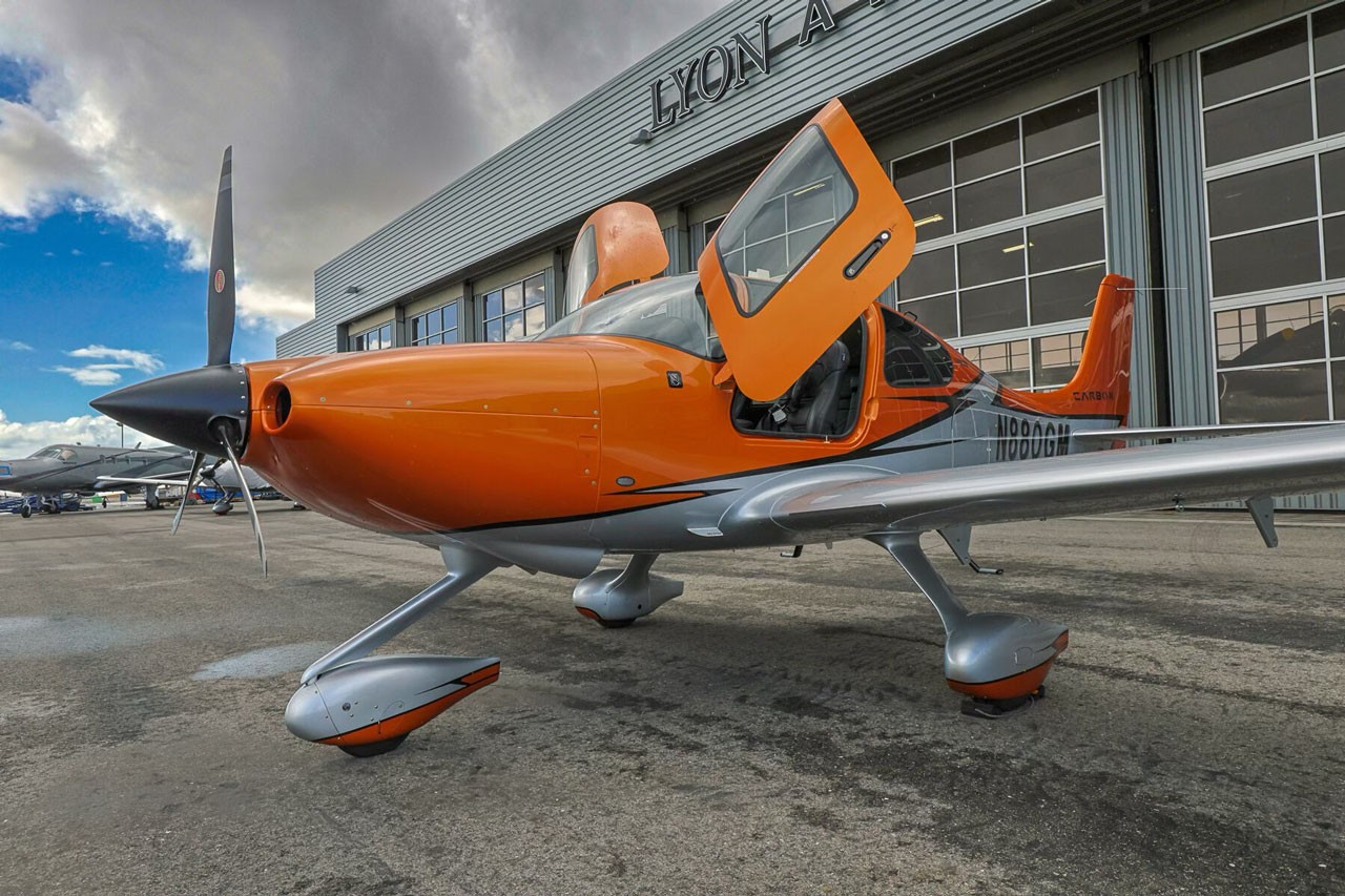 2023 Cirrus SR20 — photo 2