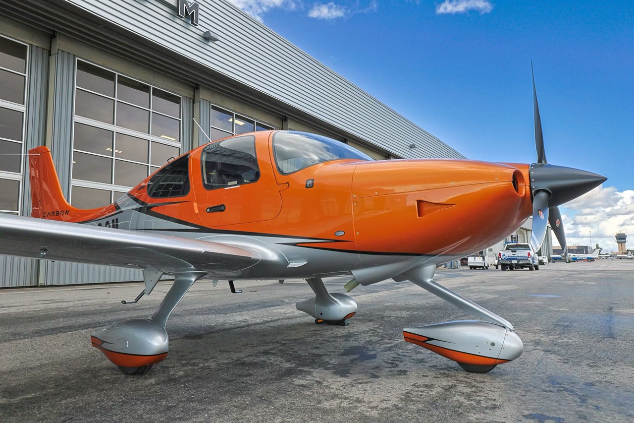 2023 Cirrus SR20 — photo 4