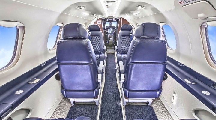 2012 Embraer Phenom 300 — photo 3