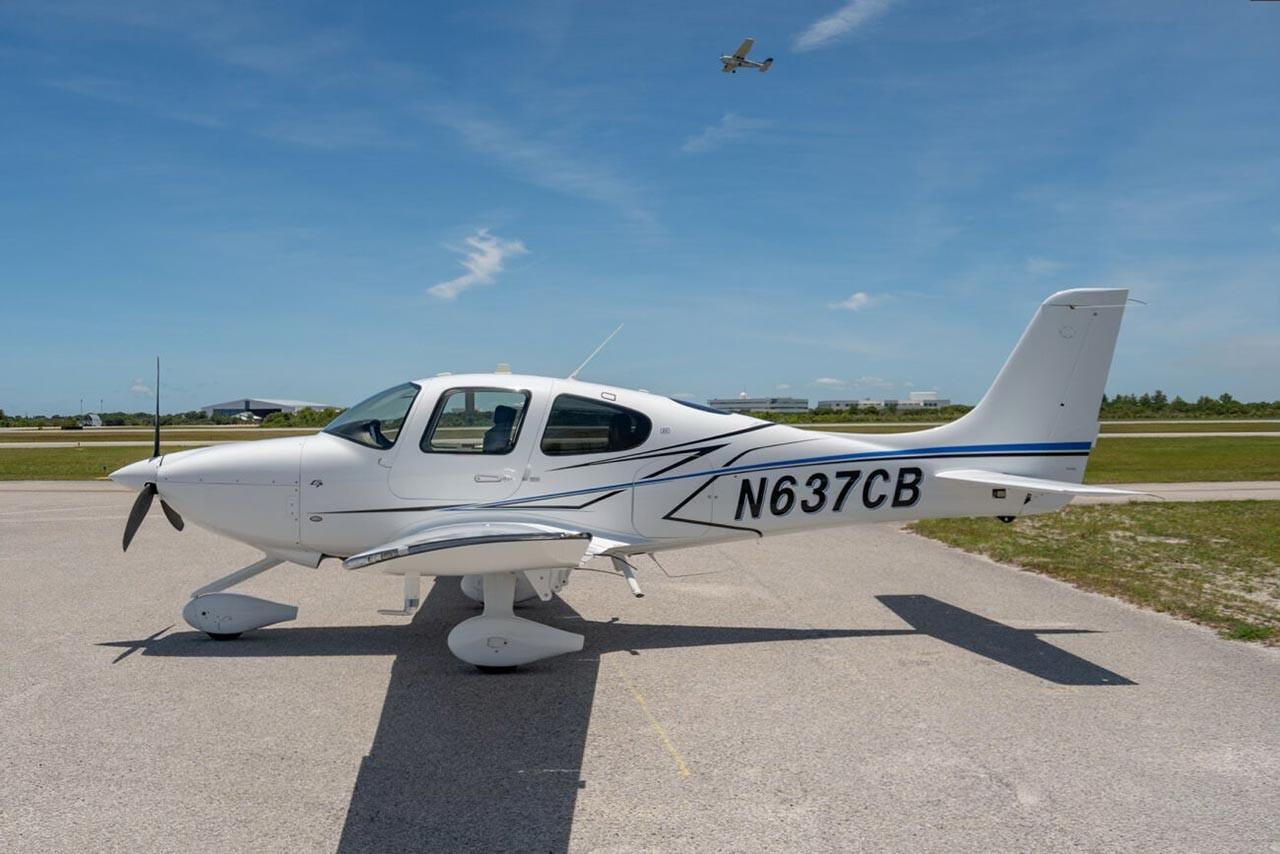 2025 Cirrus SR20 — photo 1