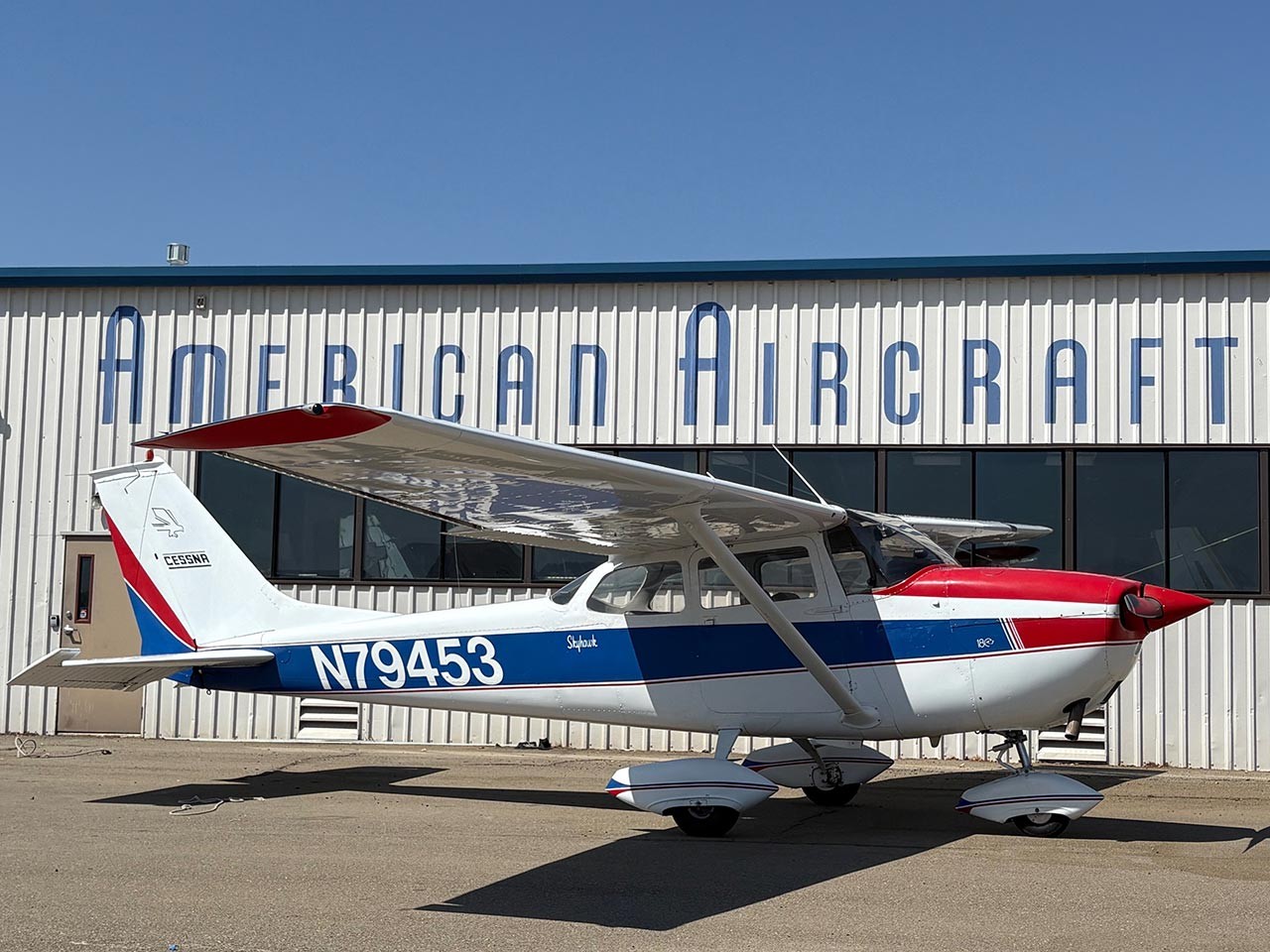 1969 Cessna 172K — photo 1