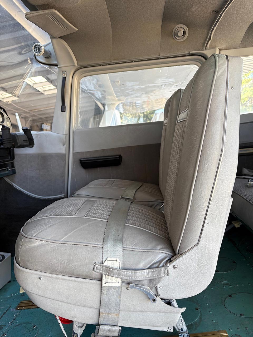 1969 Cessna 172K — photo 4