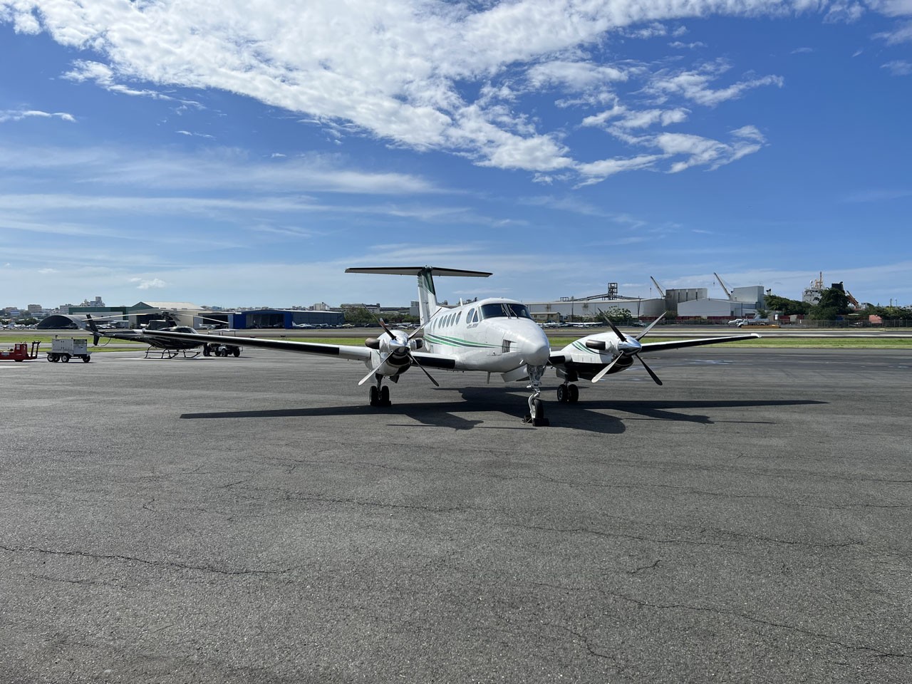 1982 Beech King Air B200 — photo 3