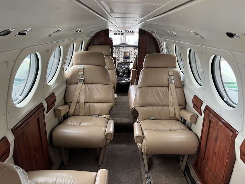 1982 Beechcraft Beech King Air B200, photo 8