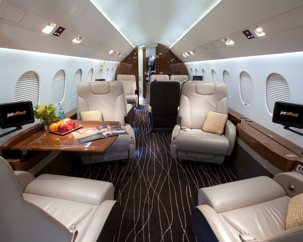 2006 Falcon 2000 — photo 4