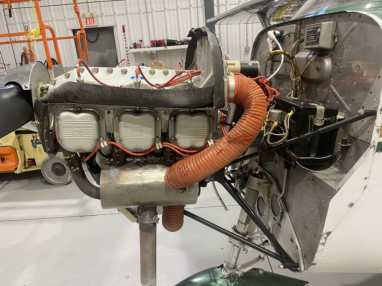 1966 Cessna 172G — photo 5