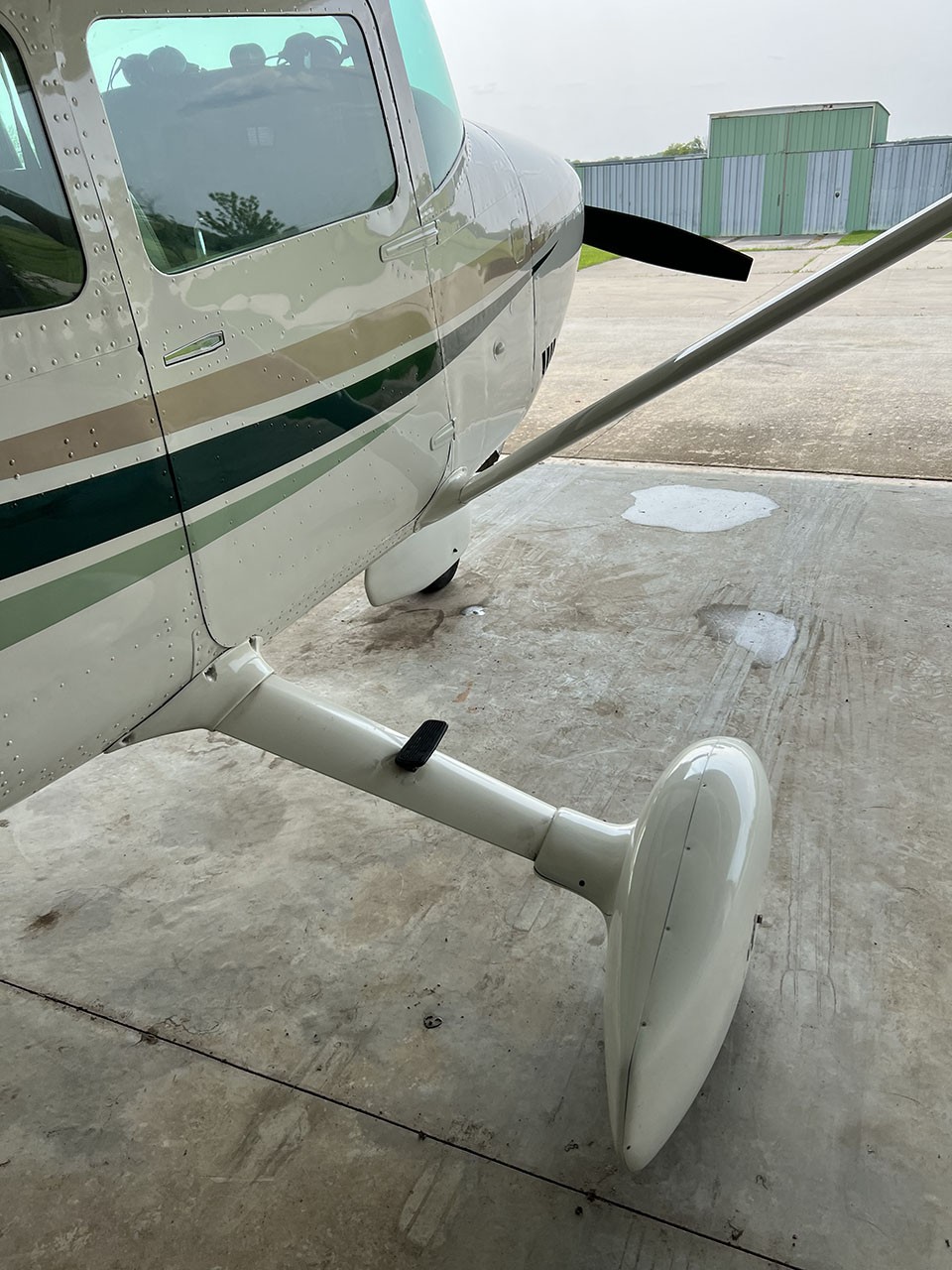 1972 Cessna 182P — photo 2