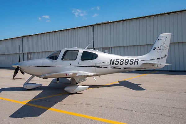 2006 Cirrus SR22-G2 — photo 1