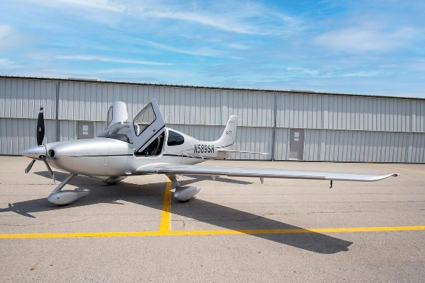 2006 Cirrus SR22-G2 — photo 2