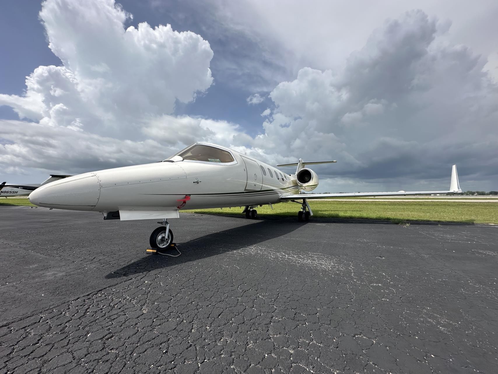 1992 Learjet 31 — photo 2