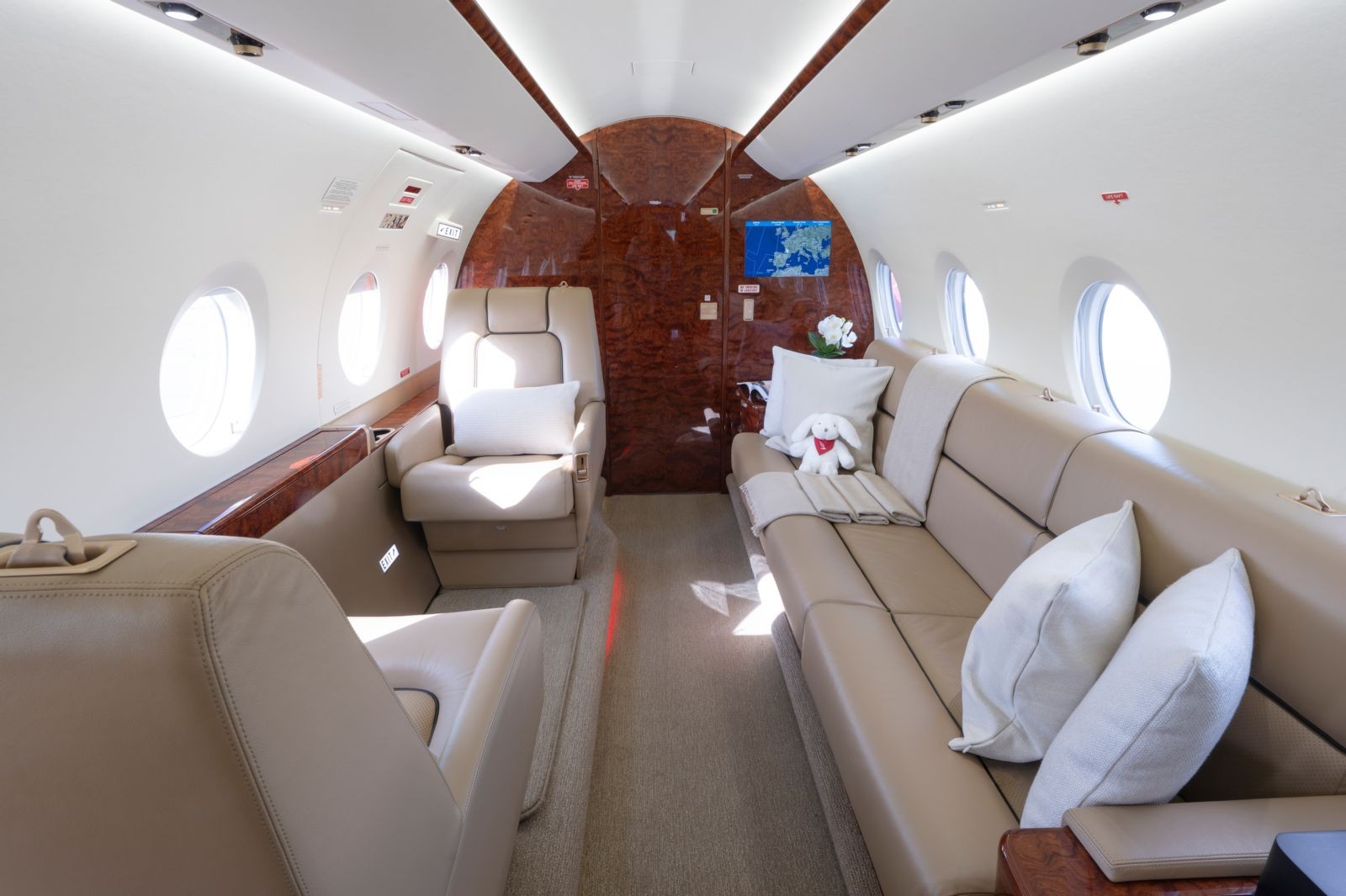2014 Gulfstream G280 — photo 4