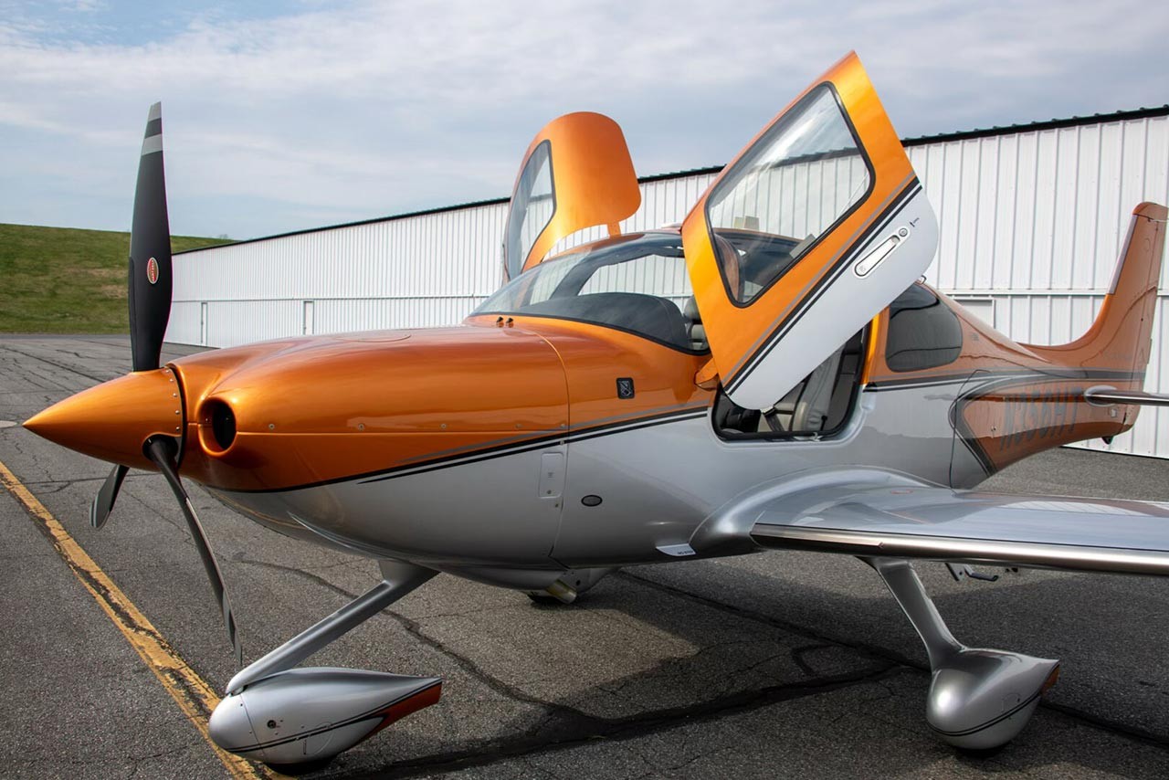 2022 Cirrus SR22-G6 — photo 2