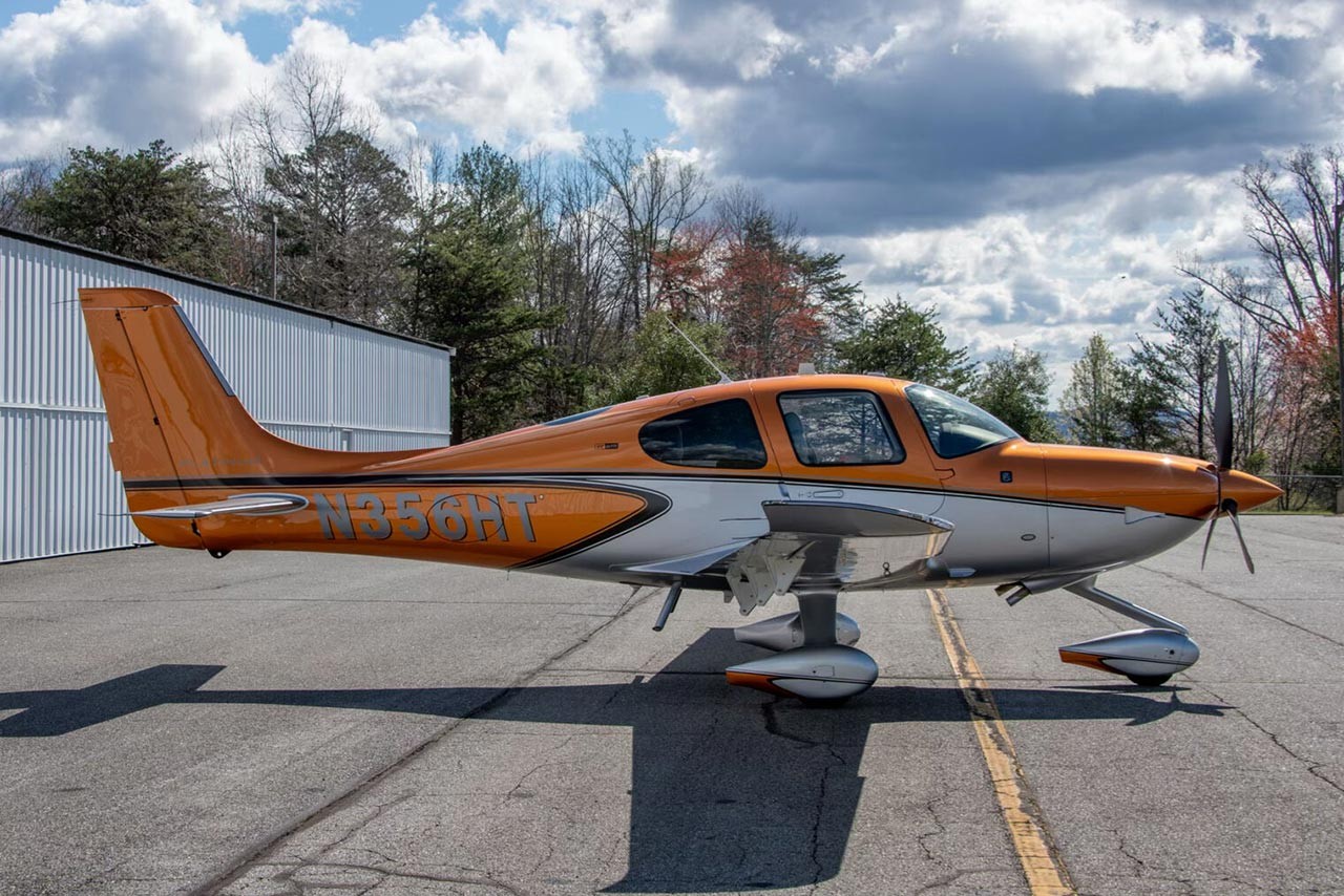 2022 Cirrus SR22-G6 — photo 5