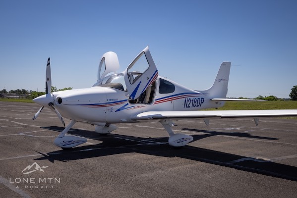 2006 Cirrus SR22-G2 — photo 1
