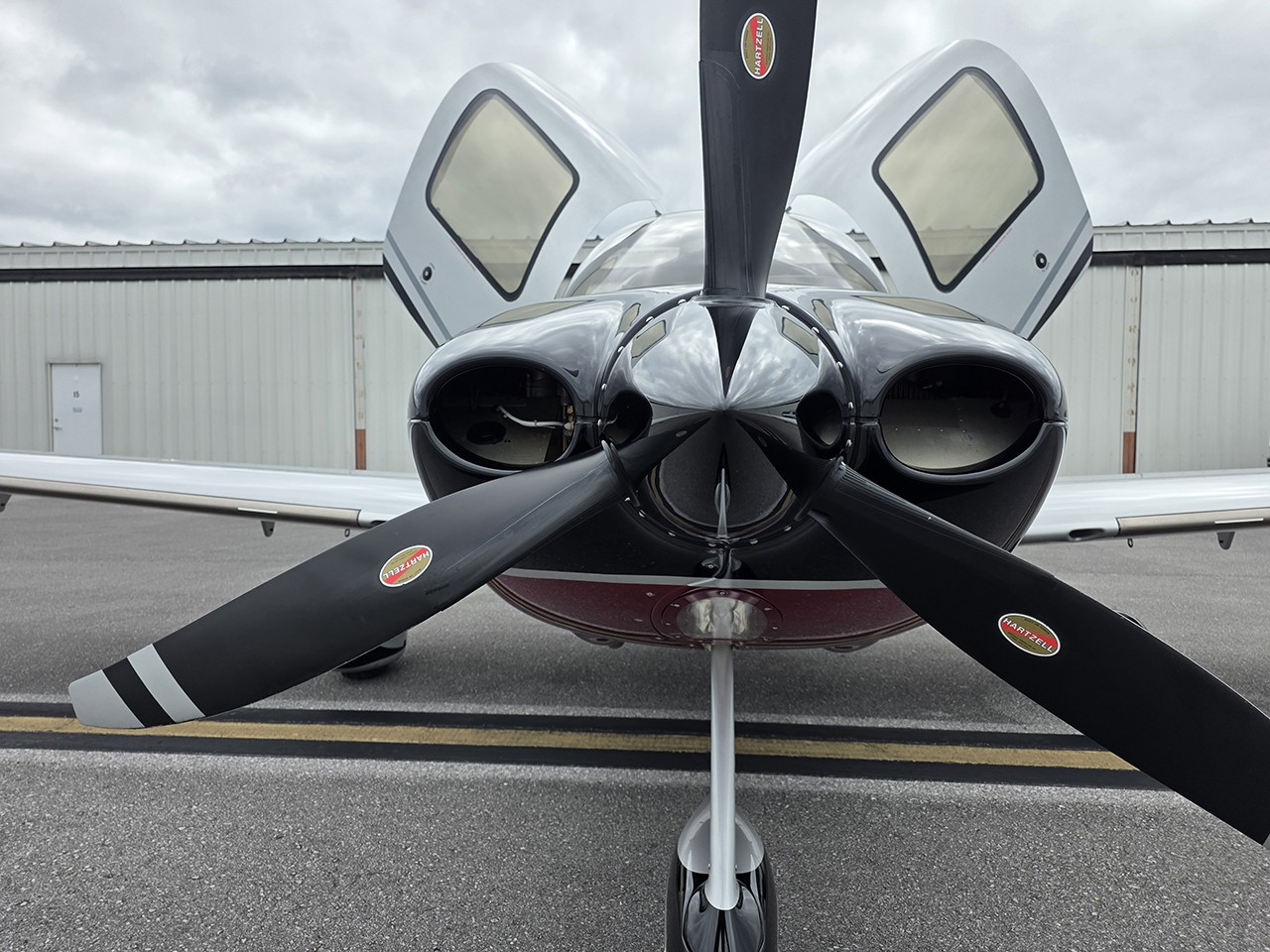 2004 Cirrus SR22-G2 — photo 3