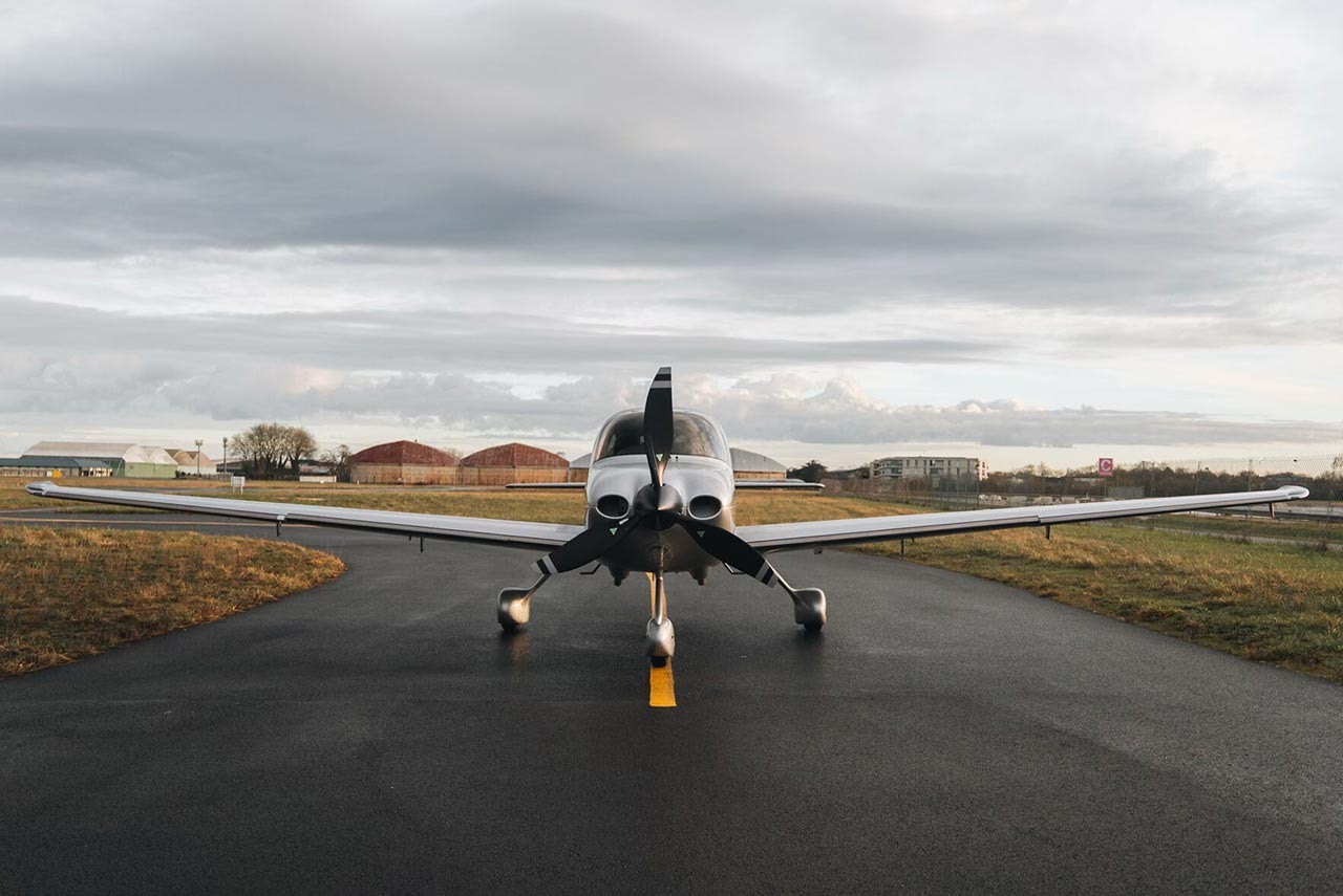 2012 Cirrus SR22-G3 — photo 3