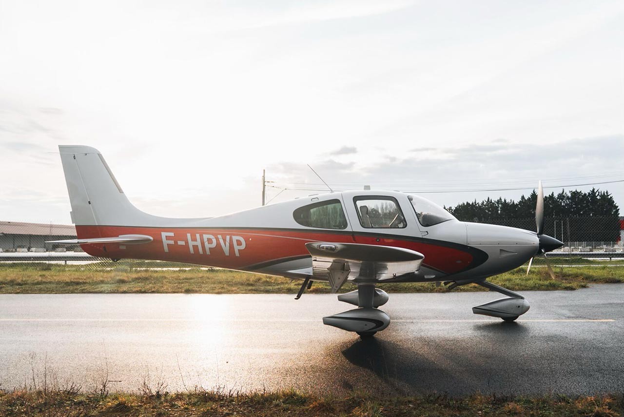 2012 Cirrus SR22-G3 — photo 5