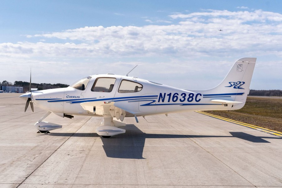 2003 Cirrus SR22 G1 (N1638C), photo 1