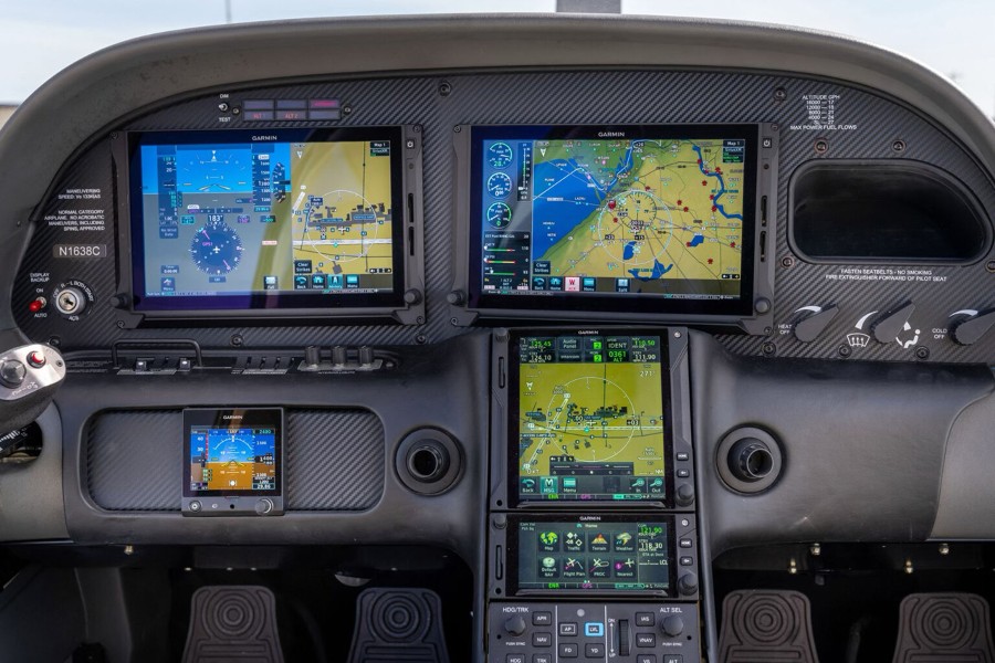 2003 Cirrus SR22 G1 (N1638C), photo 11