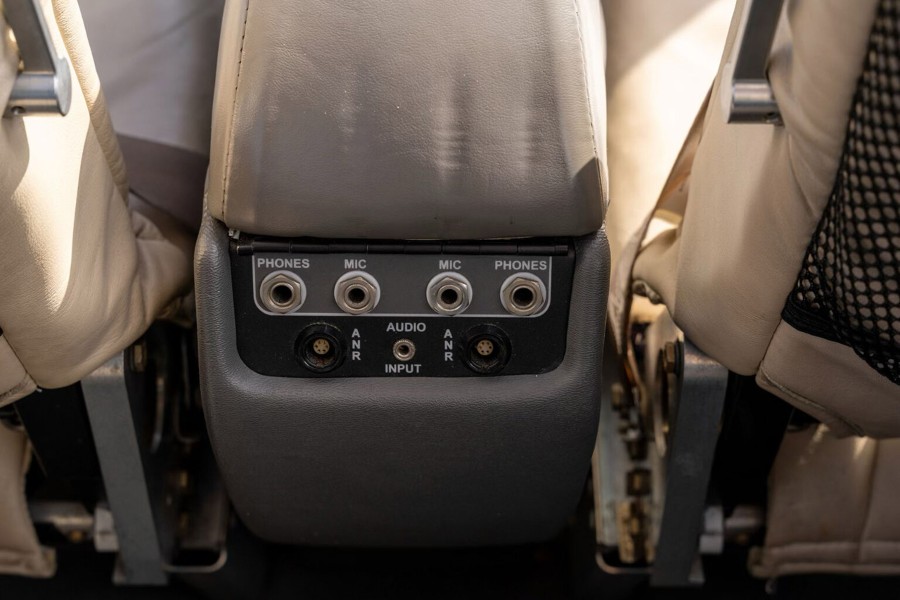 2003 Cirrus SR22 G1 (N1638C), photo 9