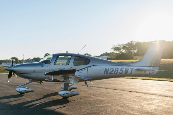 2019 Cirrus SR22-G6 — photo 1