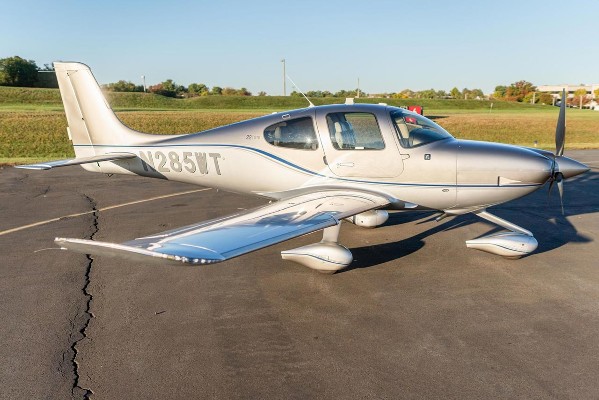 2019 Cirrus SR22-G6 — photo 5