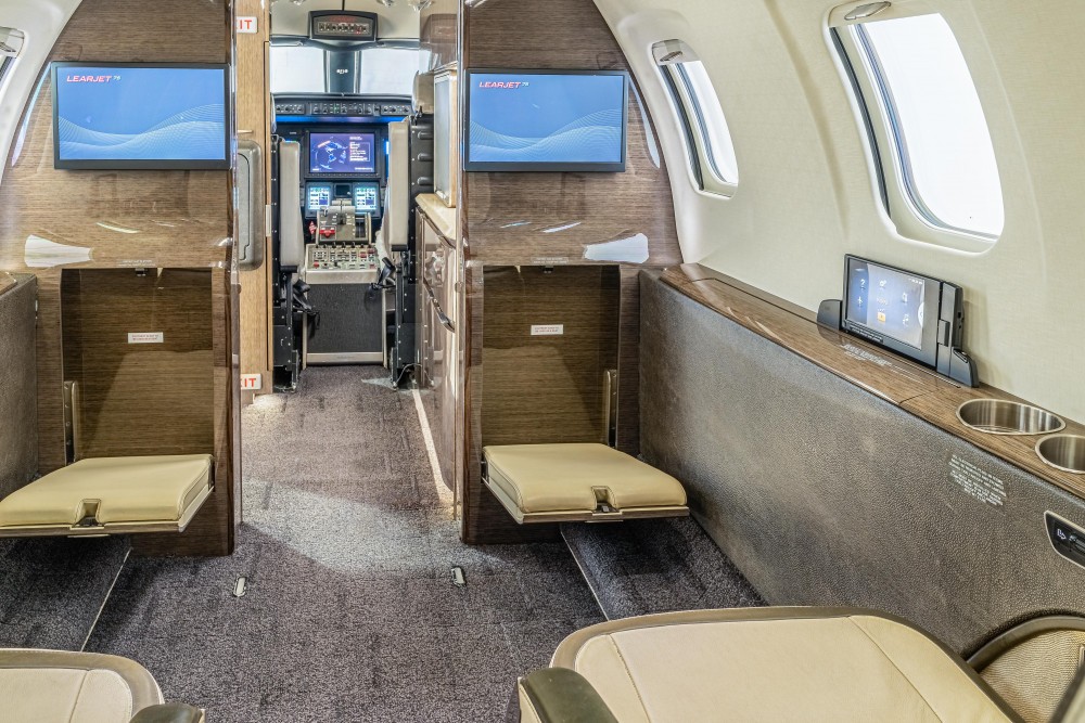 2014 Learjet 75 — photo 5