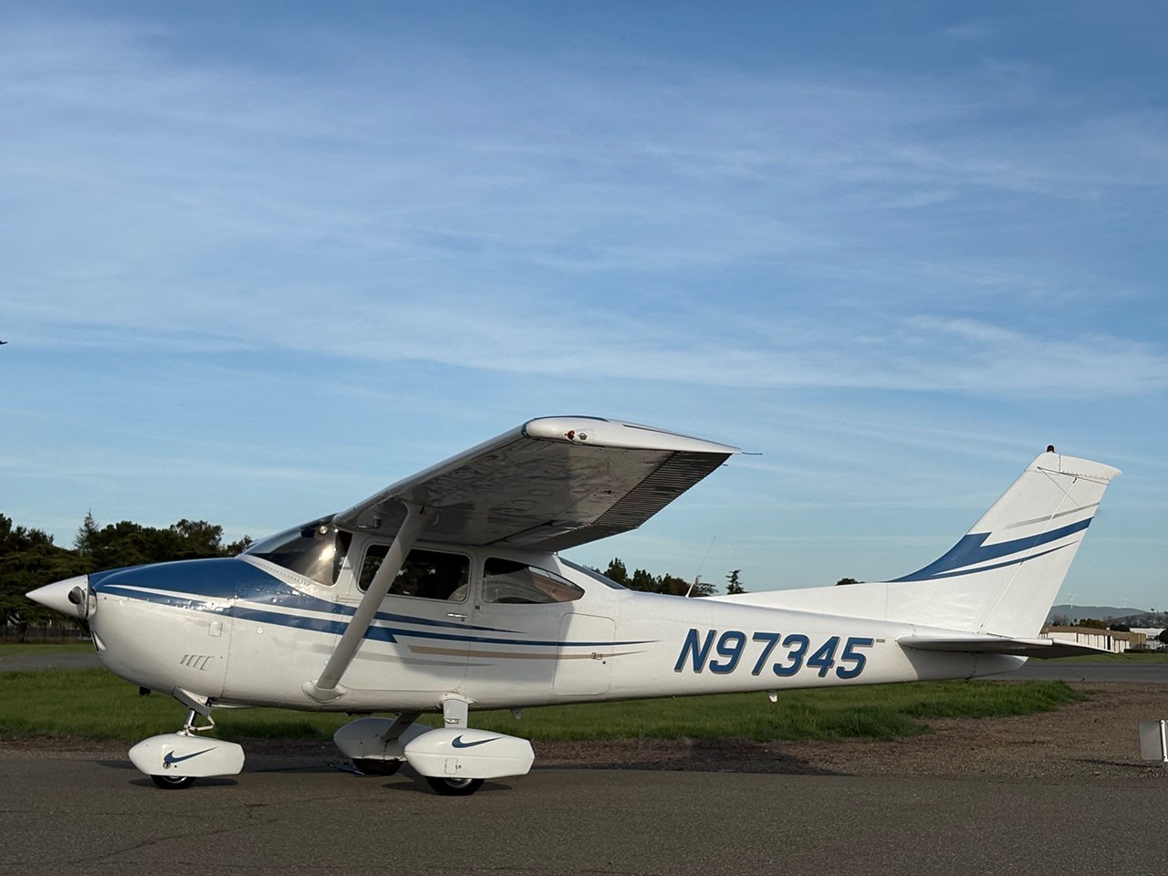 1979 Cessna 182Q — photo 2